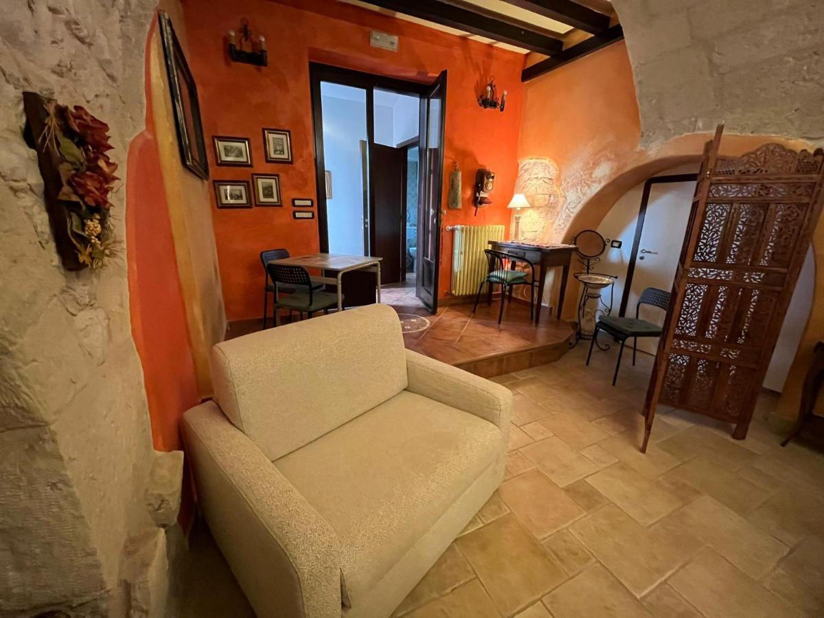 Case Vacanza E Camere In Villa Isabella Con Parcheggio Custodito E Wifi Джоя-дель-Колле Экстерьер фото